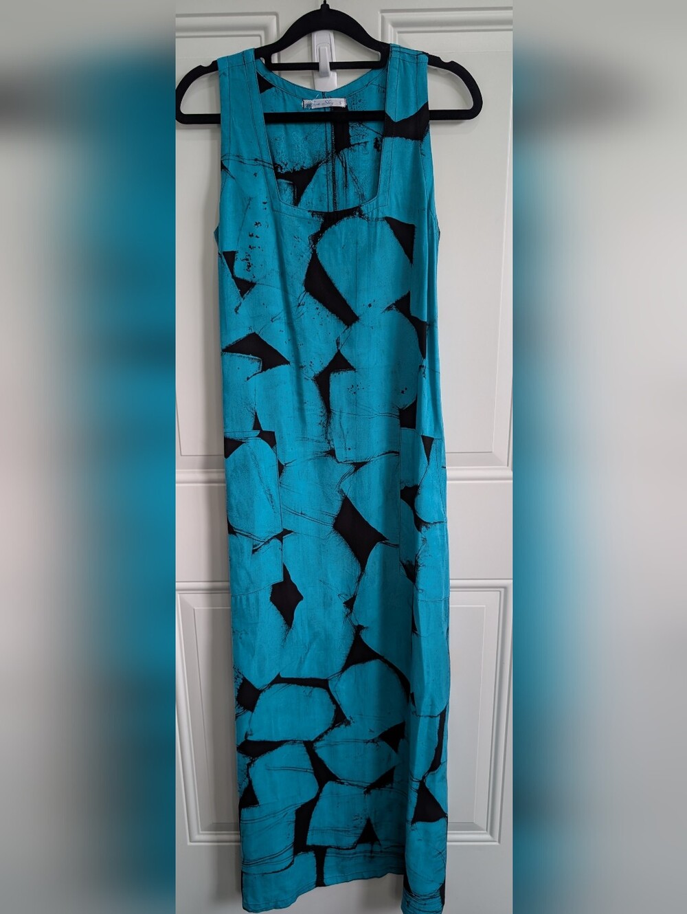 Blue Sky Women’s Maxi Dress in Teal and Black Abstract Print